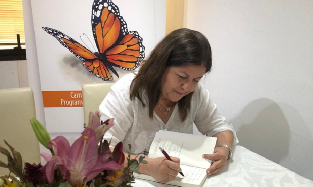 “Cambia tu historia”: Primer libro de Programación Neurolingüística escrito por una chilena ya es éxito de ventas