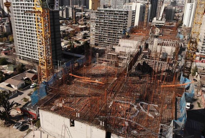 Permisos de edificación caen un 55%: ¿Qué oportunidades surgen en medio de la crisis de la construcción?￼